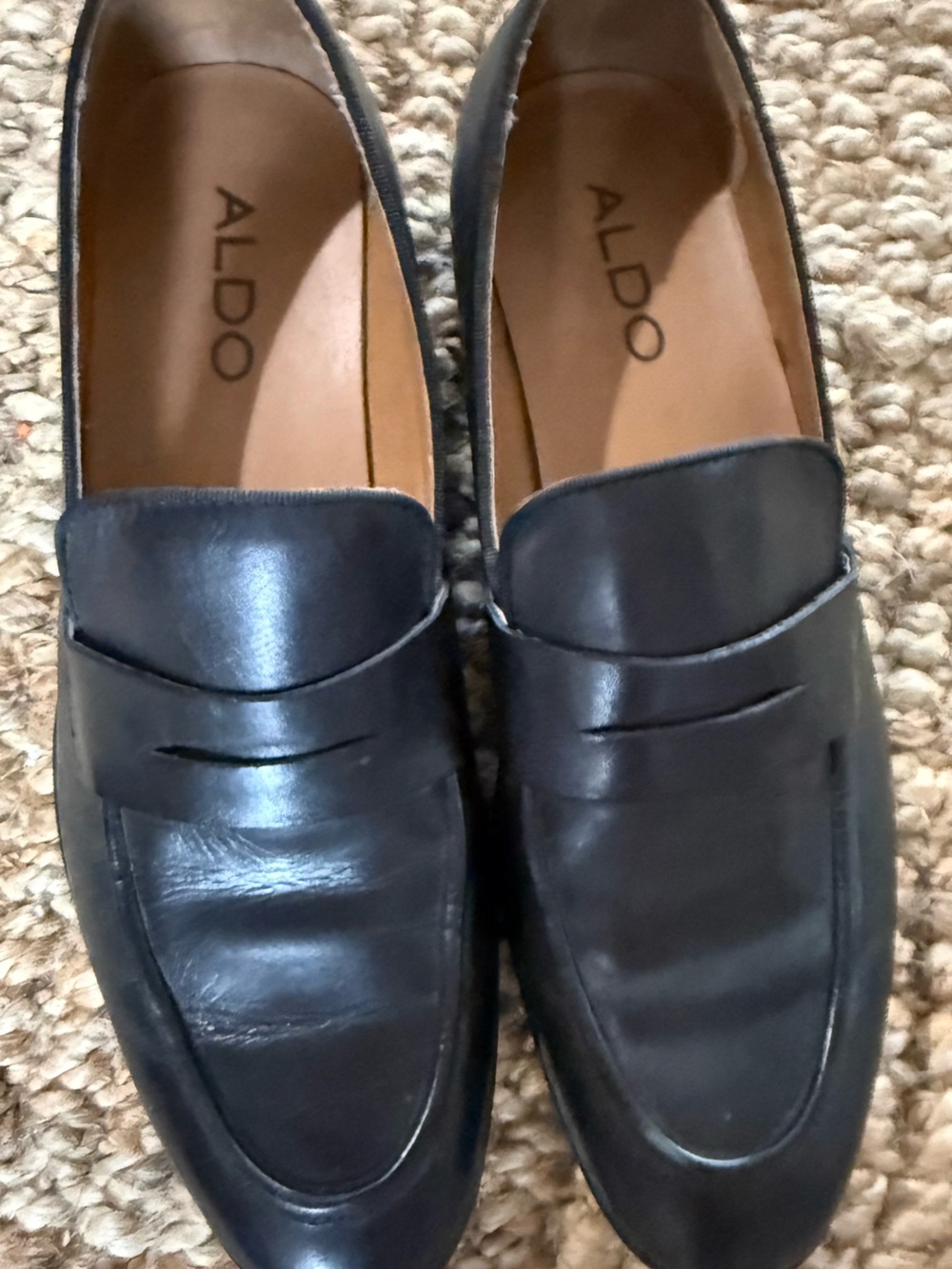 Size 10.5 mens NWOT Aldo Black Leather Slip-On Penny Loafers